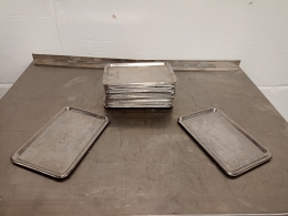 40 s/s steel dishes (310mm x 210mm)